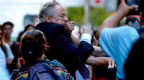 Ş­i­l­i­­d­e­ ­A­n­a­y­a­s­a­ ­M­a­h­k­e­m­e­s­i­ ­B­a­ş­k­a­n­ı­­n­a­ ­y­u­m­r­u­k­l­u­ ­s­a­l­d­ı­r­ı­ ­-­ ­S­o­n­ ­D­a­k­i­k­a­ ­H­a­b­e­r­l­e­r­